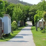 Camping Mobil-home Avec Terrasse à - Api-1-52-190 Bormes-les-Mimosas